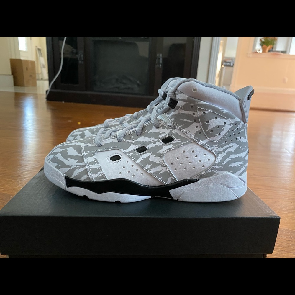 Jordan 6-17-23 new size 2y
